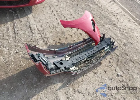 2017 Hyundai Elantra Limited z USA, uszkodzony, nr VIN 5NPD84LF7HH009407